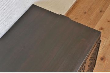 アンティーク家具　古民具　骨董　天板を補強した観音開き時代箪笥ローボード