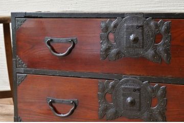 極上美品!漆の綺麗な仙台箪笥ローボード(ローチェスト)