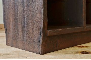 アンティーク家具　古い学校の重厚なマス目棚(アンティーク飾り棚)2