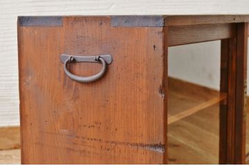 アンティーク家具　古い木のシンプルなアンティーク収納棚(ローボード)