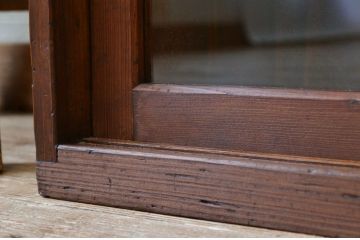 アンティーク家具　古い木のシンプルなアンティーク収納棚(ローボード)