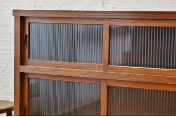 アンティーク家具　前面欅!モールガラスアンティーク収納棚(食器棚)