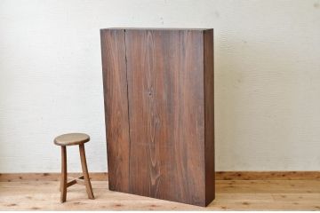 アンティーク家具　希少!珍しいデザインのモールガラス本棚(飾り棚)