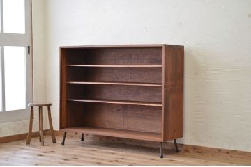 アンティーク家具　古い木の脚付きアンティーク飾り棚2　(陳列棚、下駄箱)