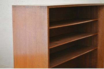 アンティーク家具　古い木の脚付きアンティーク飾り棚2　(陳列棚、下駄箱)