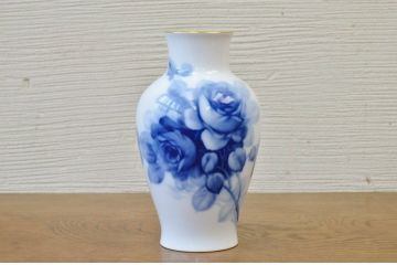 中古!大倉陶園花瓶2点セット(ブルーローズ)