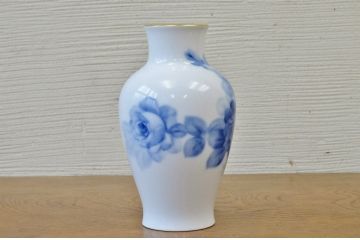 中古!大倉陶園花瓶2点セット(ブルーローズ)