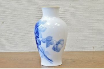 中古!大倉陶園花瓶2点セット(ブルーローズ)
