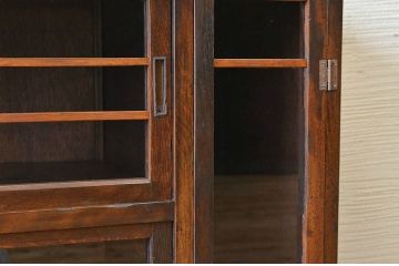 アンティーク家具　可愛いデザイン!ダイヤガラスアンティーク収納棚