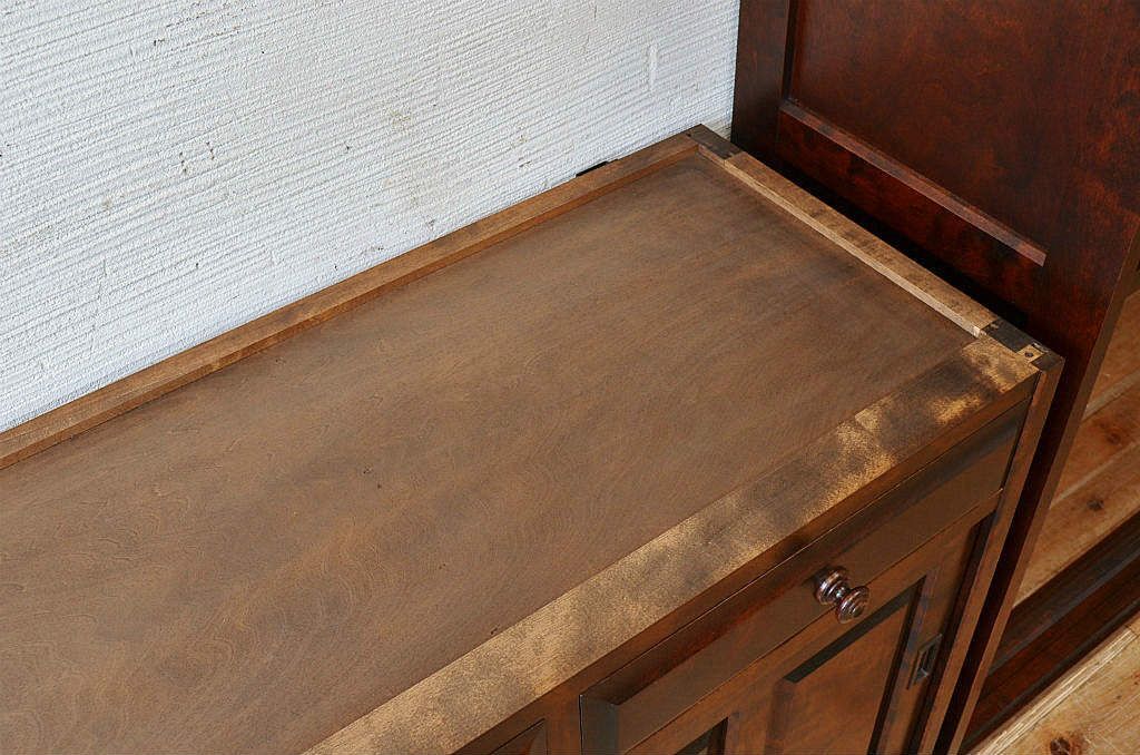 ◇中古　北海道民芸家具収納棚(食器棚)