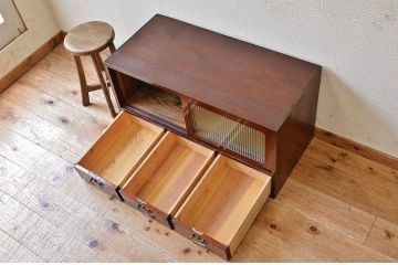 アンティーク家具　漆の綺麗なモールガラスローボード