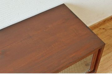 アンティーク家具　漆の綺麗なモールガラスローボード
