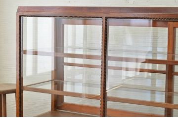 アンティーク家具　引き出し付きアンティークガラスケース(ショーケース)