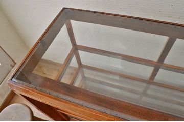 アンティーク家具　引き出し付きアンティークガラスケース(ショーケース)
