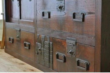 アンティーク家具　古民具　骨董　前面欅!味のある大帳場箪笥(水屋箪笥)