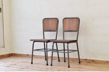 アンティーク家具　古い鉄脚のシンプルな椅子(イス)3