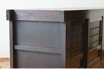 アンティーク家具　素敵なデザイン!古い水屋箪笥サイドボード