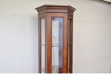 中古　イタリア製六角縦型キャビネット(ガラスケース、ショーケース)