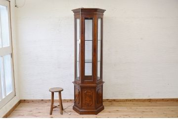 中古　イタリア製六角縦型キャビネット(ガラスケース、ショーケース)