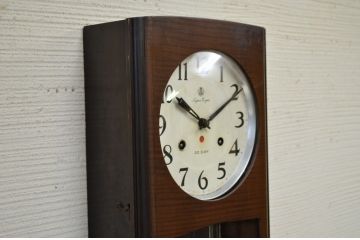 アンティーク雑貨　レトロなデザインのアンティーク掛け時計1　(ボンボン時計、柱時計)