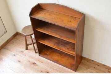 アンティーク家具　シンプルなアンティーク飾り棚(本棚)
