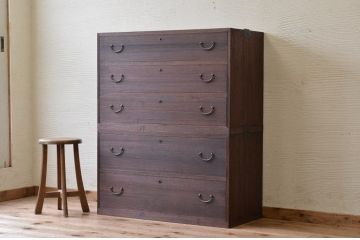 アンティーク家具　☆古い桐材の二段重ね箪笥(桐箪笥、桐たんす)