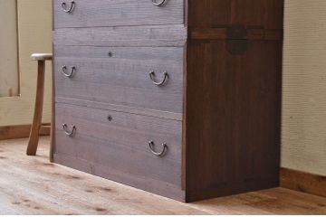 アンティーク家具　☆古い桐材の二段重ね箪笥(桐箪笥、桐たんす)