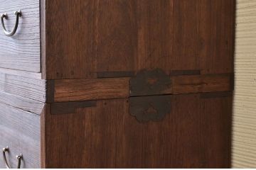 アンティーク家具　☆古い桐材の二段重ね箪笥(桐箪笥、桐たんす)