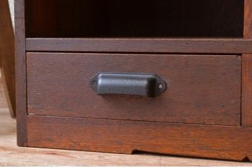 アンティーク家具　珍品!変わり型アンティーク収納棚