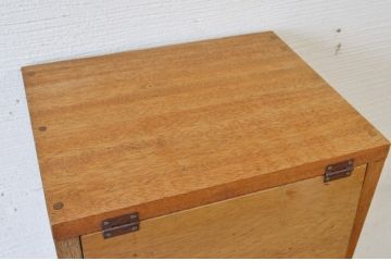 アンティーク家具　古材を使って製作したパタパタ収納棚4　(下駄箱)