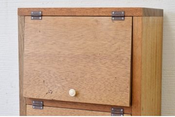 アンティーク家具　古材を使って製作したパタパタ収納棚4　(下駄箱)