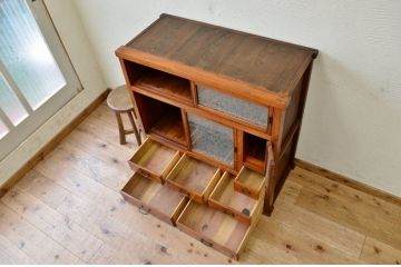 アンティーク家具　前面欅!上質な結霜ガラス収納棚(食器棚)