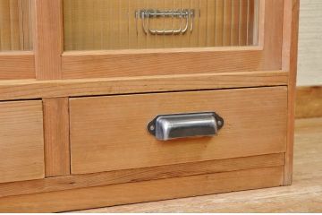 アンティーク家具　素敵な雰囲気!古い木味のアンティーク収納棚