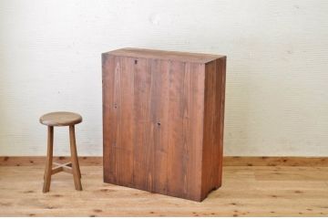 アンティーク家具　古い木のモールガラスアンティーク収納棚