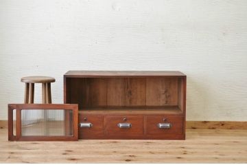 アンティーク家具　古民具　骨董　漆の綺麗なモールガラスローボード