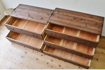 アンティーク家具　☆古民具　骨董　二段重ねシンプルな箪笥(チェスト)