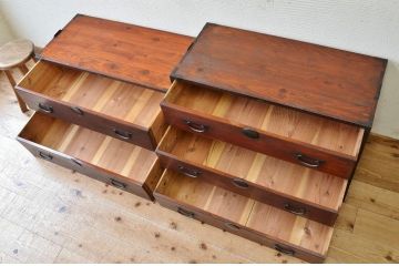 アンティーク家具　☆古民具　骨董　古い欅材の二段重ね時代箪笥