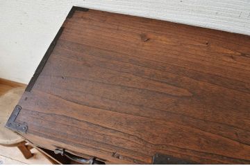 アンティーク家具　古民具　骨董　総桐の小振りな帳場箪笥(桐箪笥、桐たんす)