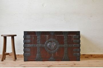 アンティーク家具　虫食い有　観音開き時代箪笥ローボード(ローチェスト)
