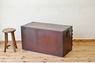 アンティーク家具　虫食い有　観音開き時代箪笥ローボード(ローチェスト)