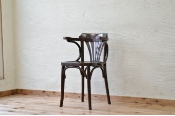 アンティーク家具　アンティークベントウッドアームチェア1脚