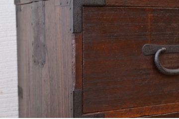 アンティーク家具　☆素敵な雰囲気!古い木の二段重ね時代箪笥