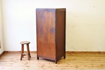アンティーク家具　古い木の縦型脚付き10杯引き出し