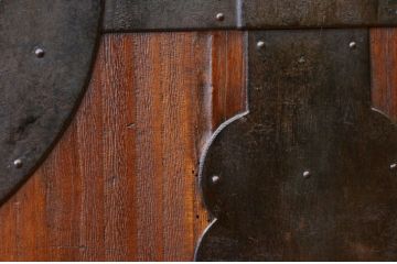 アンティーク家具　☆明治時代　総桐観音開き時代箪笥(桐箪笥、桐たんす)