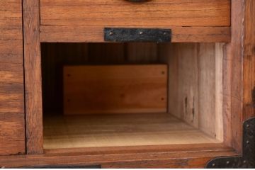 アンティーク家具　☆明治時代　総桐観音開き時代箪笥(桐箪笥、桐たんす)