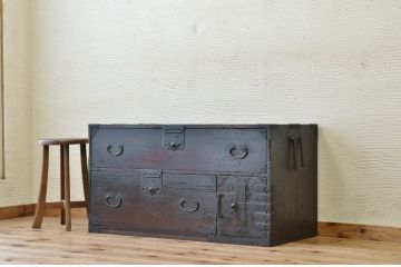アンティーク家具　古民具　骨董　江戸時代金具の立派な時代箪笥ローチェスト