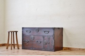 アンティーク家具　傷み有　使い込まれた時代箪笥ローボード1