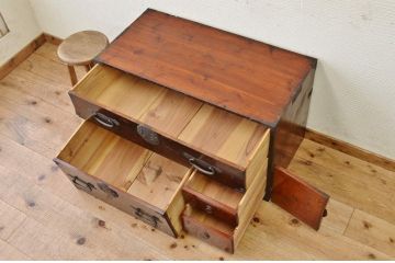 アンティーク家具　傷み有　使い込まれた時代箪笥ローボード1