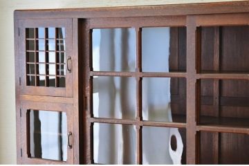 古いナラ材の極めて上質な二段重ねアンティーク食器棚