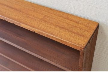 アンティーク家具　古い木の薄型アンティーク飾り棚(本棚、陳列棚)2